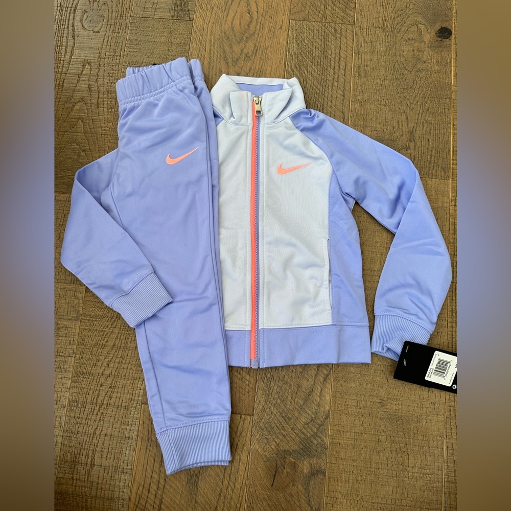 Nike Little Girl Outfit